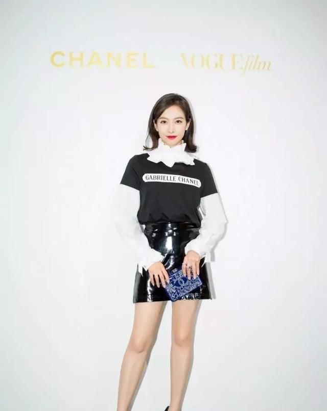  『打造』运用经典色打造时髦造型!早春实用穿搭指南,你最pick哪一套