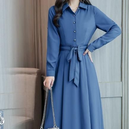 表嫂太会穿了！秋天穿过膝裙，搭配高跟鞋，连背影都美嫩爆了