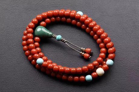 玩说   最辣眼睛文玩搭配全在这儿了！附正面教材！