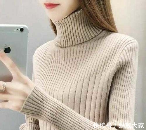 「女人」建议女人毛衣尽量不要搭裤子,瞧聪明女人的穿法,也太时髦洋气了
