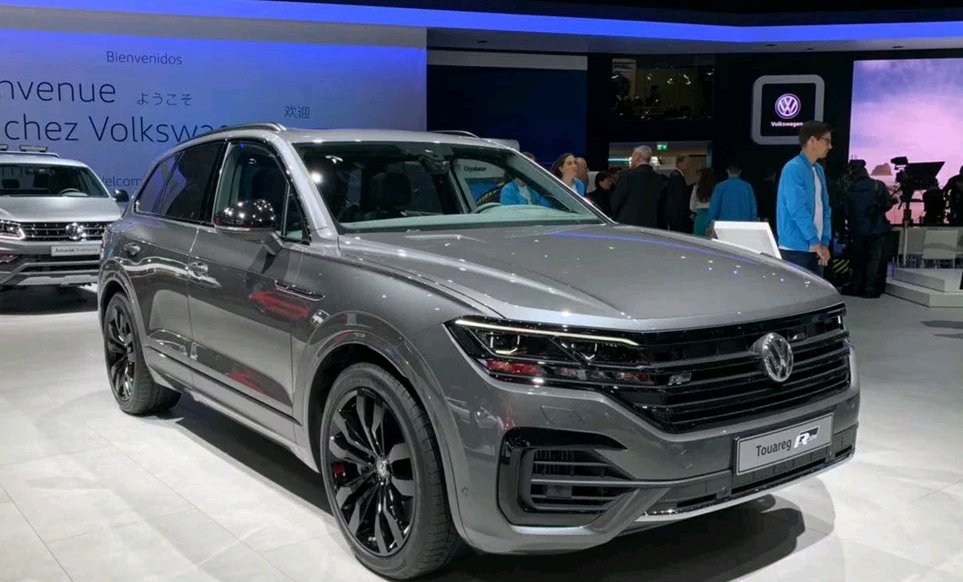  「优于」最低调的豪华SUV，搭载3.0T发动机，在性能上优于奥迪Q7，但鲜为人知