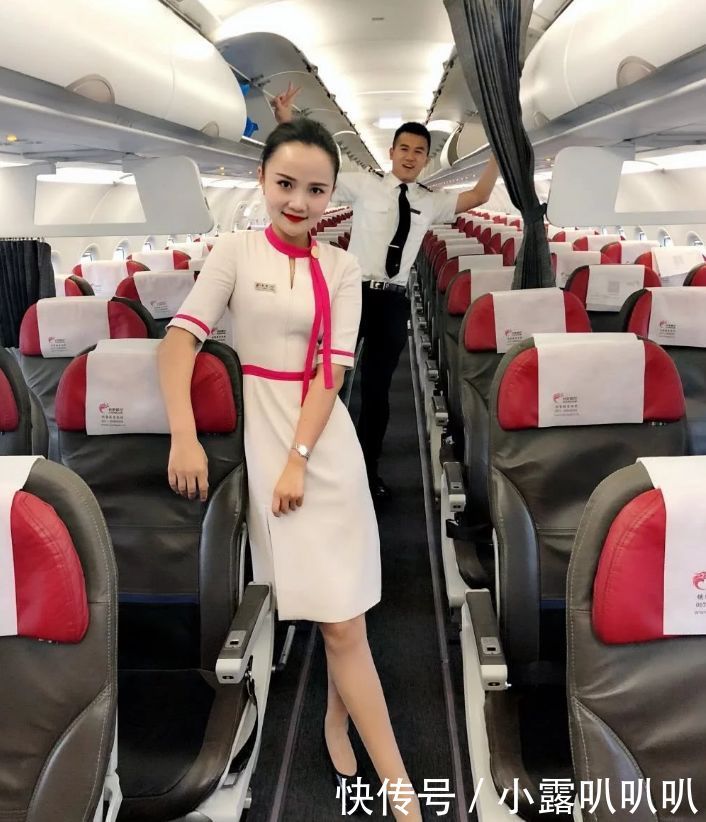空姐的“丝袜”不仅为了好看，还有很多功能，网友：一直误解了！