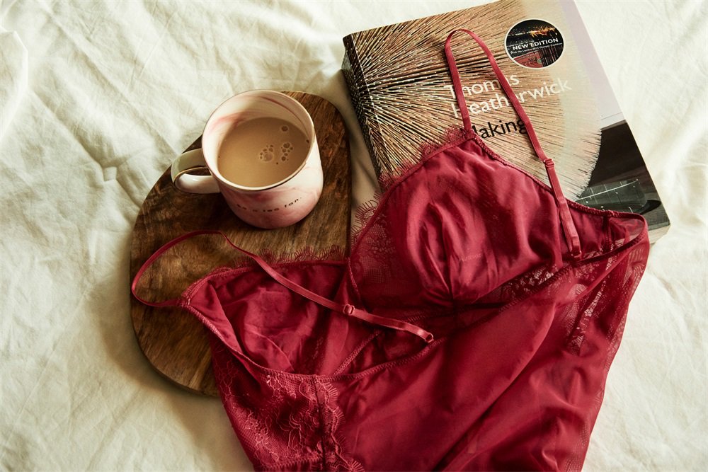 10098452978-服饰内衣-夏娃的诱惑蕾丝吊带睡