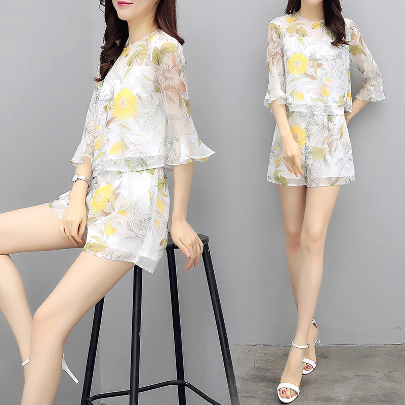 千盼万盼“雪纺套装”终于上新了!美的路人目不转睛!年轻且显嫩