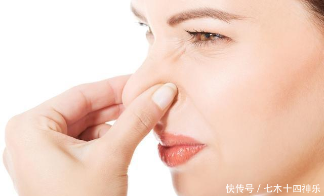 「不用」让鼻子变得干净挺拔的3个简单小动作,不用微整也能变美哦
