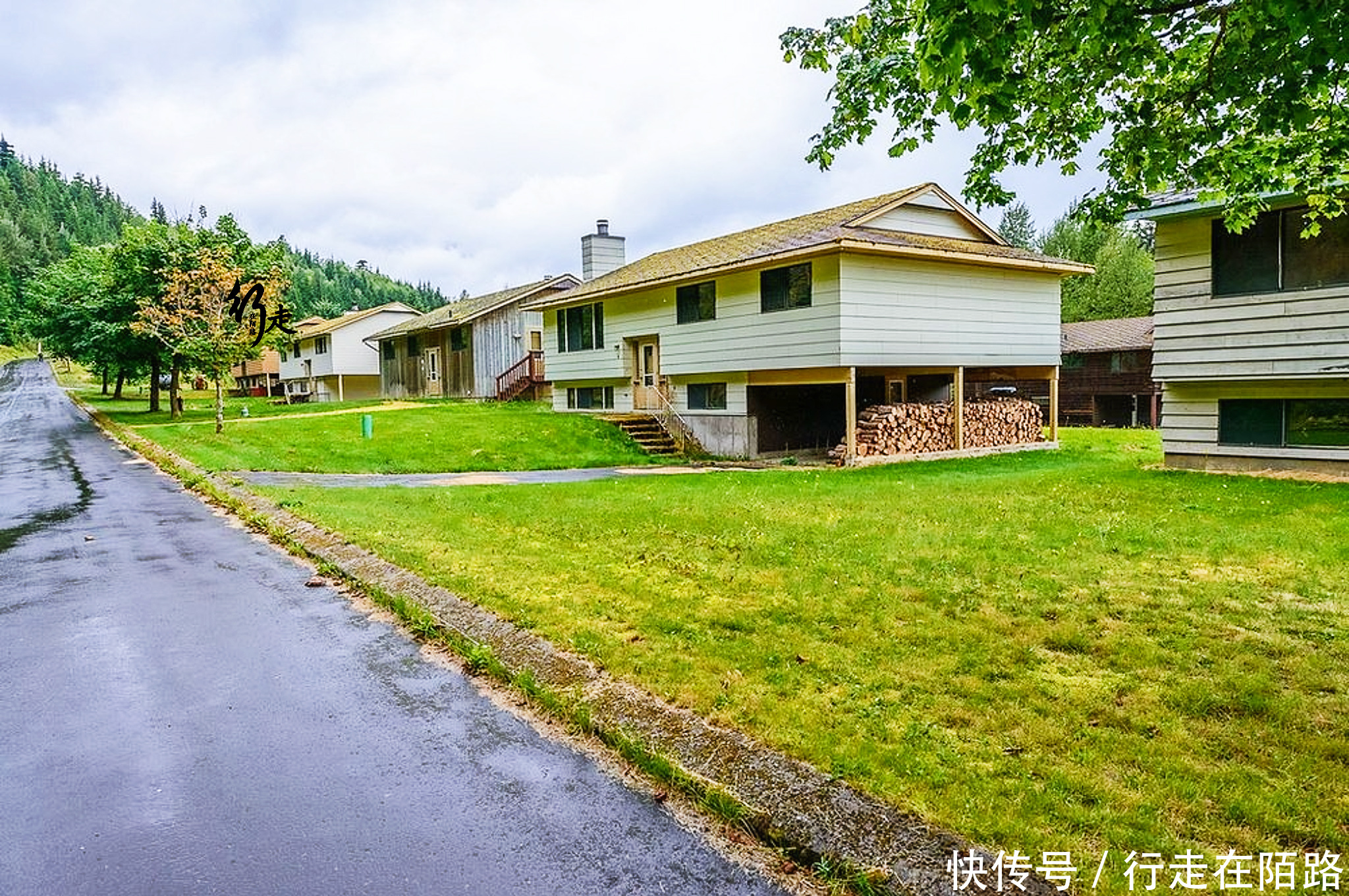 价值20亿的鬼镇：配套齐全彻夜灯火，一人独占几百套房子