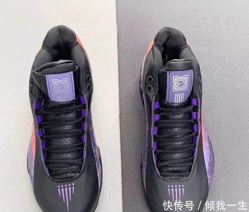 『战靴』致敬不老的老兵,卡特经典战靴回归!耐克SHOX BB4篮球鞋开箱
