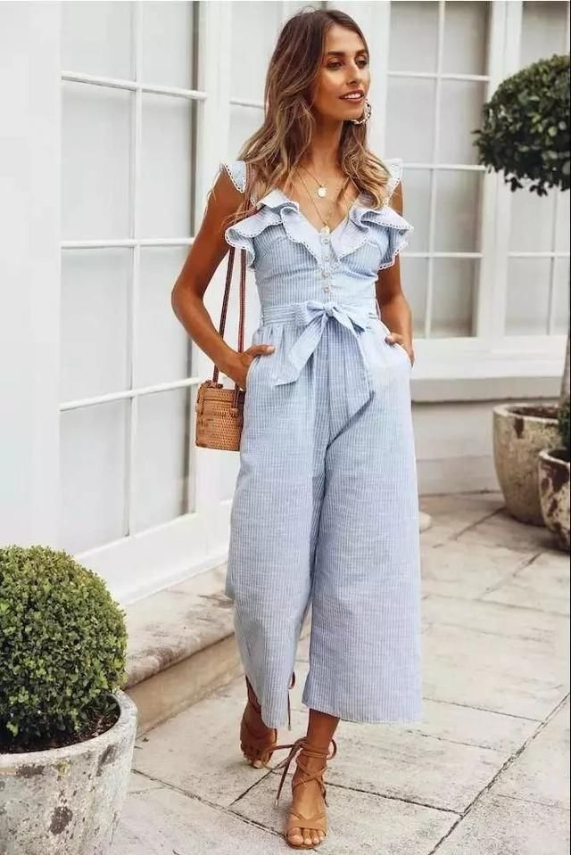 初秋穿什么?一件连体裤就够了