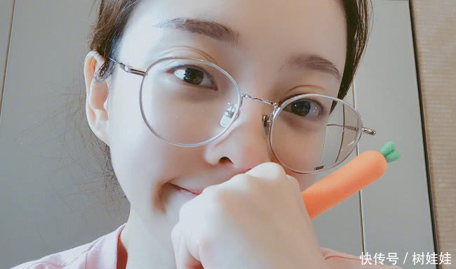 网红女星冯提莫已回应离婚传言，网友网名原来还有这用处