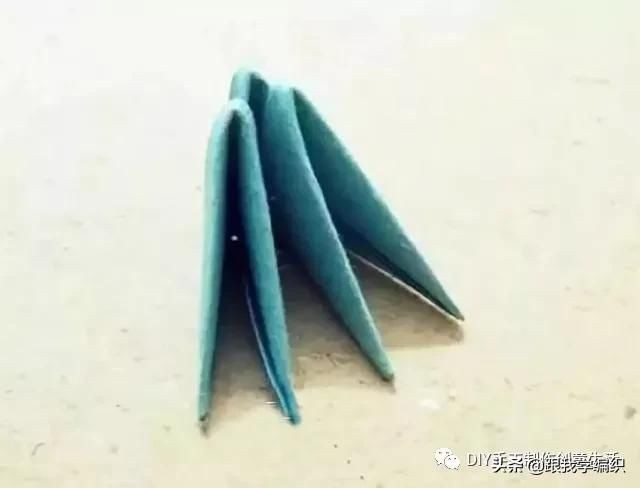 『蓝色』简单的折个三角,组合成百变造型