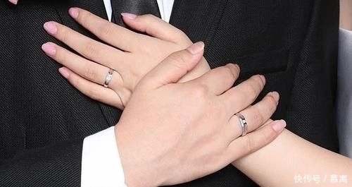 黄金戒指:男士戒指如何选择?男士戒指怎么戴呢?