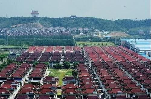  「富裕」中国“最富裕”的村子，一年总收入高达524.5亿，村里修