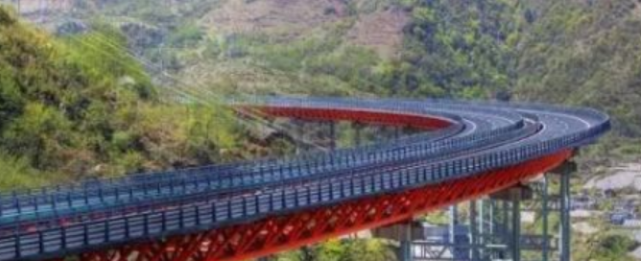 中国最“牛”的大桥，比港珠澳大桥雄伟100倍！你知道在哪儿？