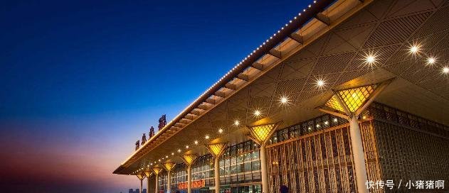 中国最大的八个巨无霸火车站, 排在第一的竟然是这座城市