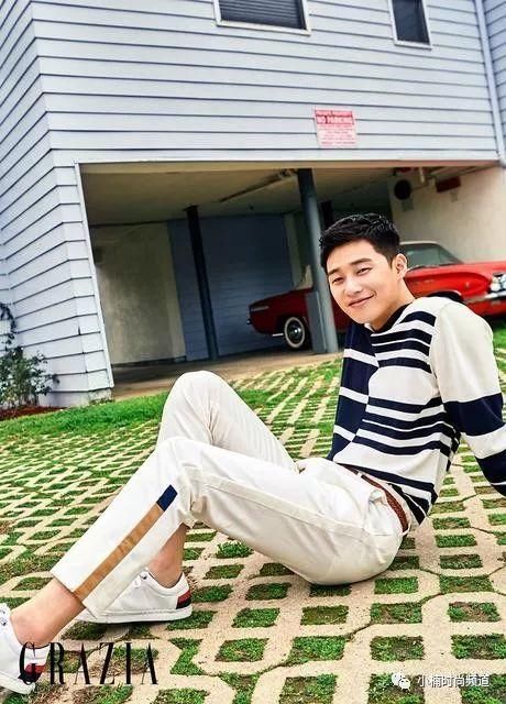 被自己倒影帅到定格！副会长朴叙俊教你善用皮带穿出雅痞型男味