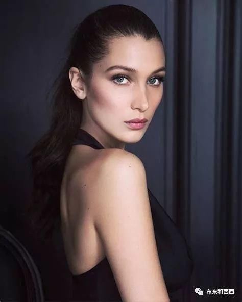 史上最吸睛红毯Queen，她为啥怎么穿都时髦?