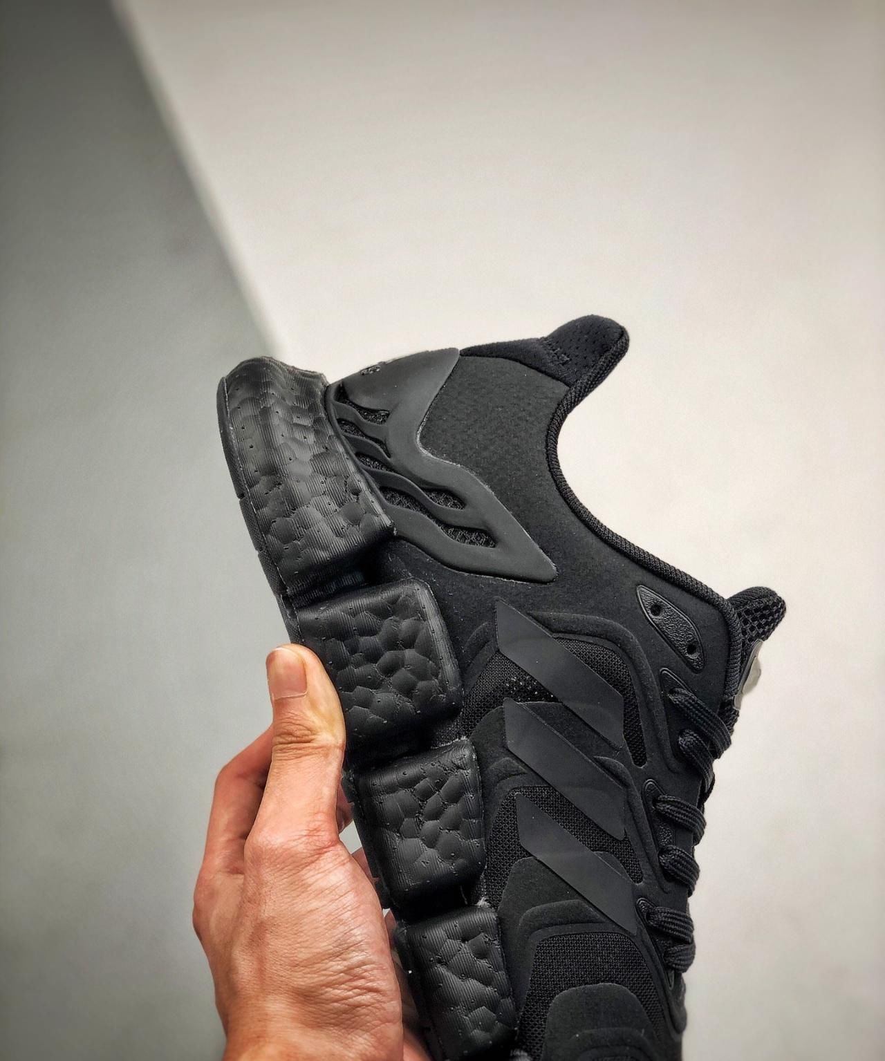  『Climacool』穿上它，就能体验飞一般的感觉了！阿迪达斯Climacool清风跑鞋开箱测评！