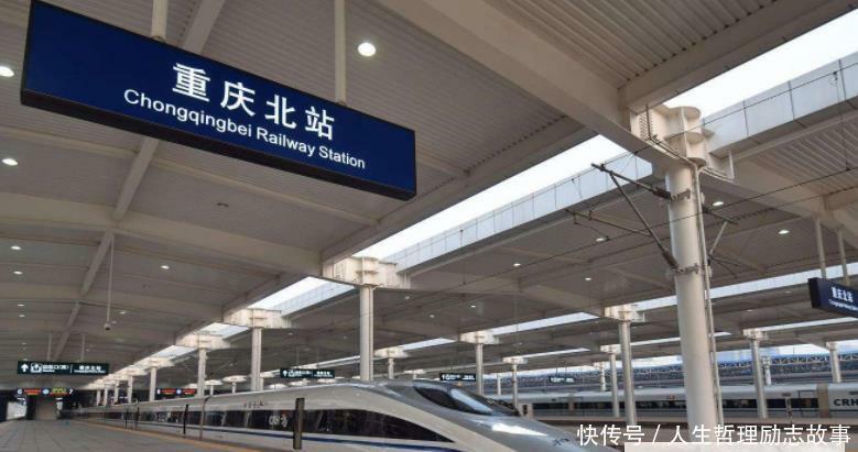  高铁@国内有条“难受”的高铁线路：车外经常漆黑一片，全程手机