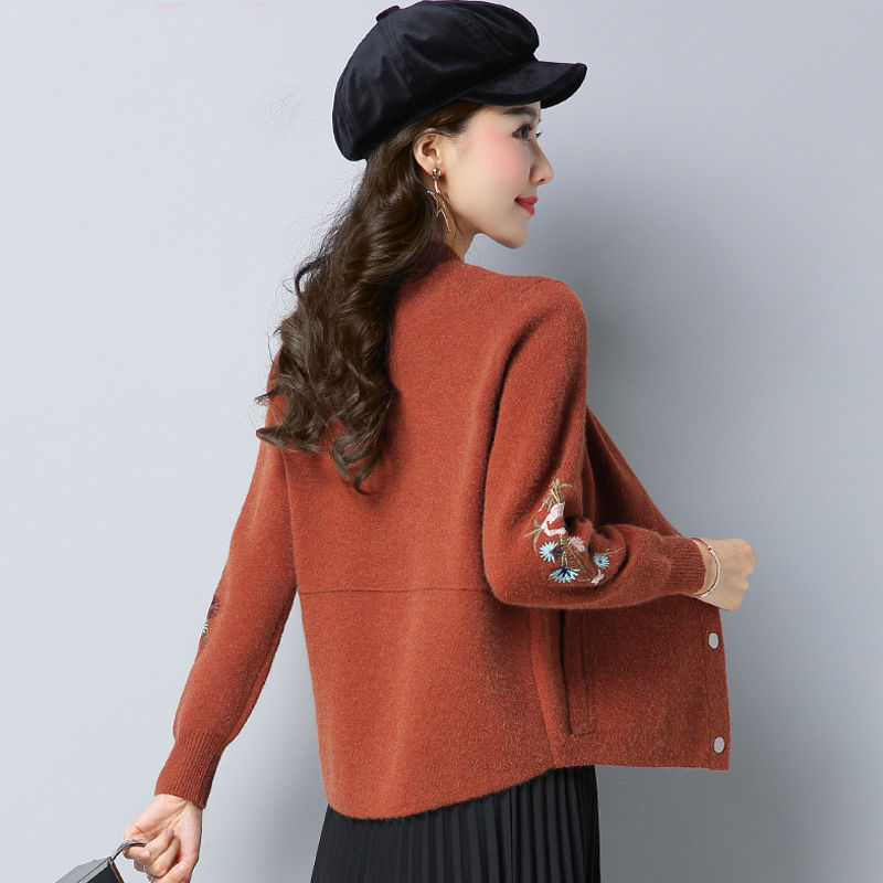 哇!刚出的欧货开衫配小脚裤美呆了,洋气精致,难怪老婆乐开了花