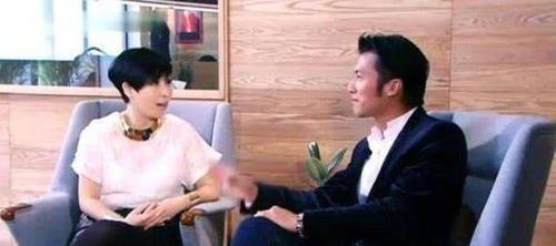 谢霆锋首次坦言与王菲的感情状态，谣言不攻自破，那英：定了么？