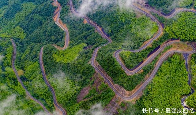 假期必来！这条人少景美的山间公路，私藏了初秋最小众的绝美风光