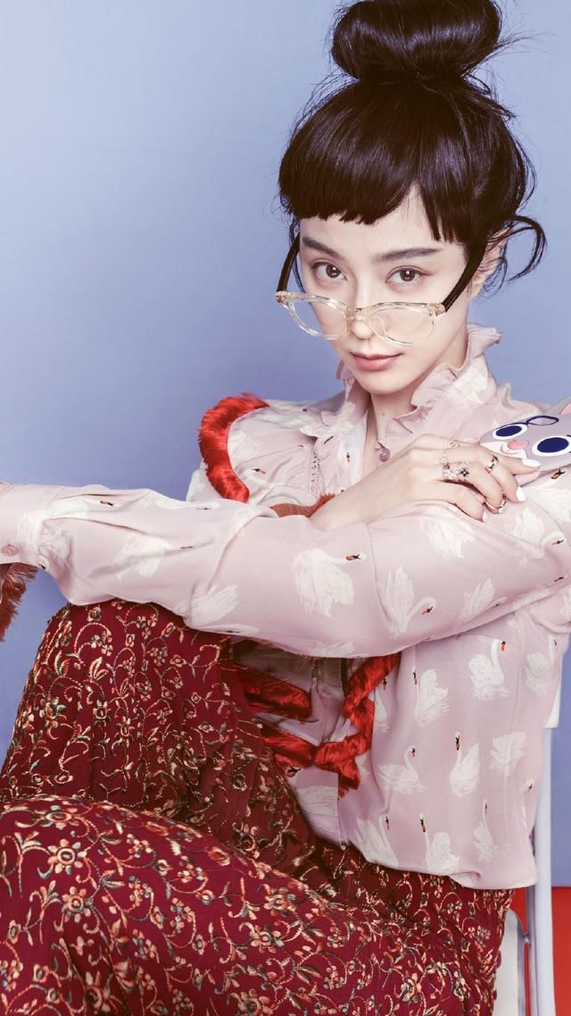 佘诗曼剪“二次元刘海”美成洋娃娃，吴昕却一刀回到解放前!