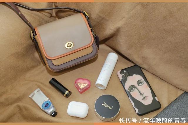 『翻天』Coach最近突然开挂了,新出的这款包真是美翻天了!