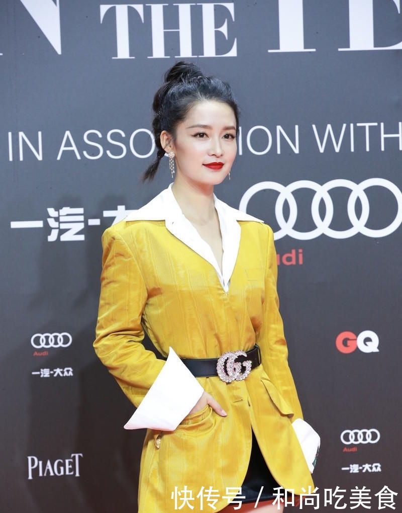 『 身穿』“筷子腿”实力抢镜，李沁有颜任性！身穿亮黄色西装时髦精致