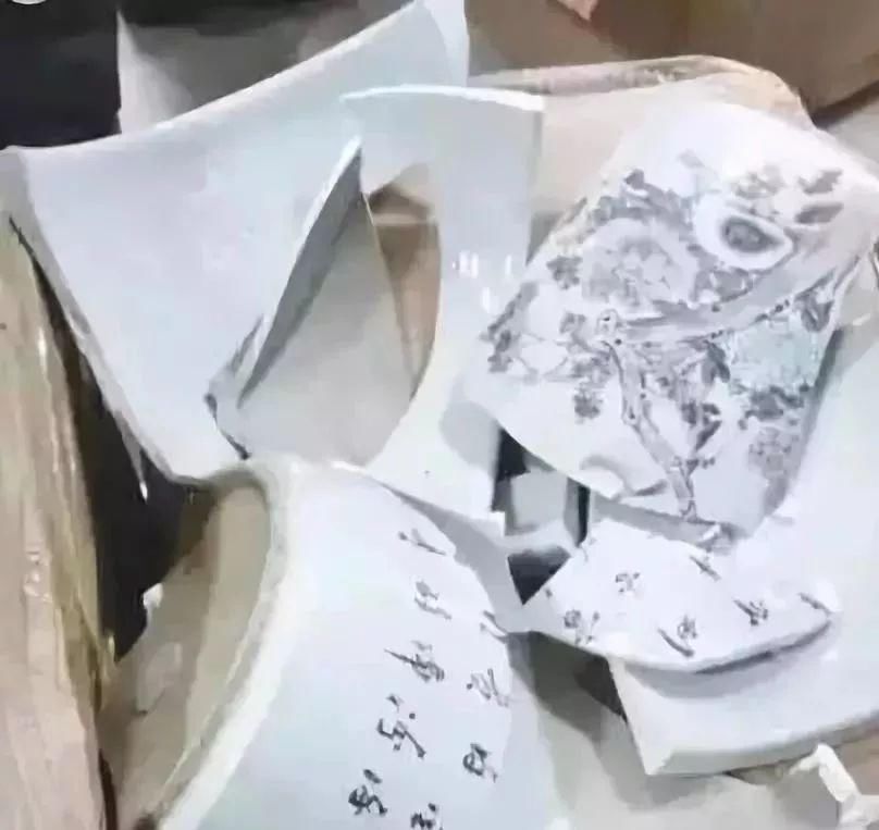 济南人当心!新碰瓷手段又来了!有人赔了8万!车旁出现这个东西一定