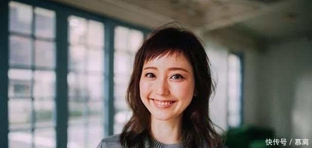 『时髦』别留黑长直了,试试超全的“日系”长发,时髦减龄显脸小