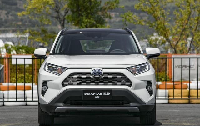  『省油』20万刚需入手SUV？这几款省油不贵空间大，精确到配置！