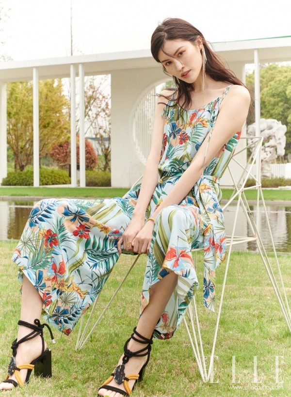 别再穿阔腿裤了 今夏最流行的“初恋裤”来了！