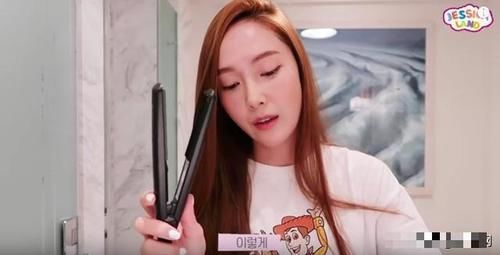 「蓬松」Jessica郑秀妍分享:细软发质打造蓬松秀发!扁塌油头女孩快收!