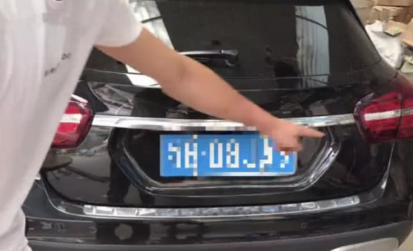 22岁女网红遭“凤凰男”割喉杀害，家人悲痛欲绝，再曝惊人内幕!