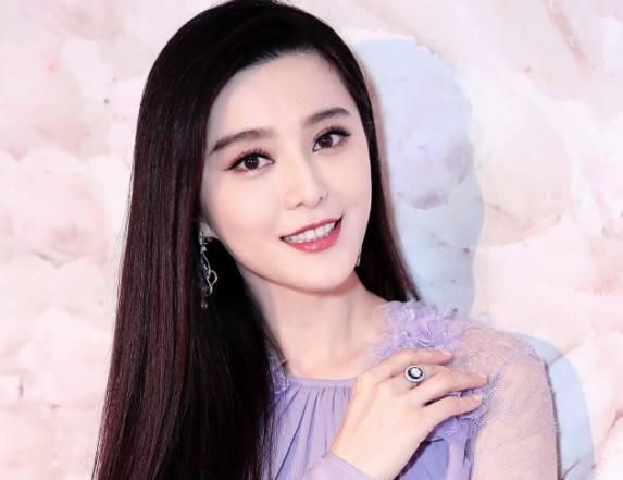 范冰冰生日秒删微博，去年被整个娱乐圈祝福，今年只有三人敢发声