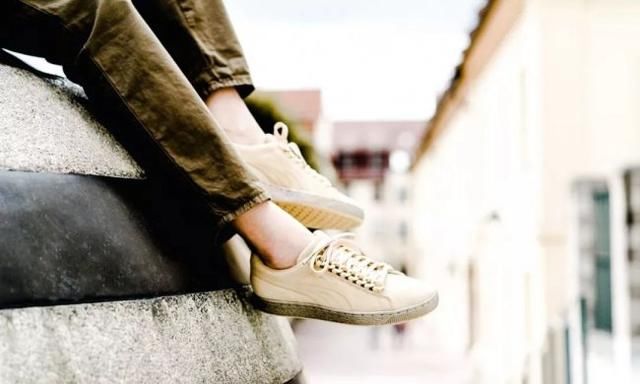 今年最嘻哈的球鞋来了！不仅火了 50 年，还是说唱大佬的最爱！