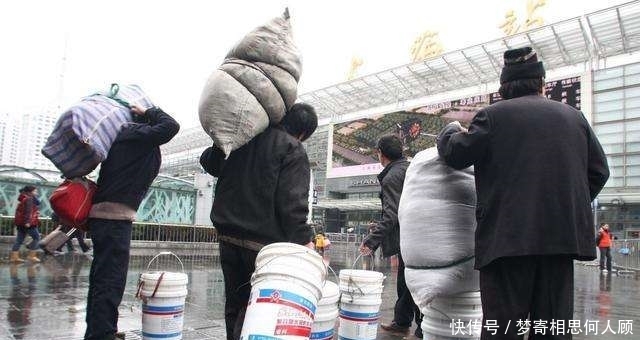 农民工再次迎来“返乡潮”，发生了什么事？原因竟然是这样