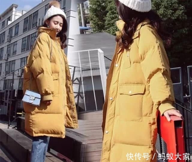 『女人』70后女人,若经济允许,过年建议买件这体面棉服,人见人夸漂亮