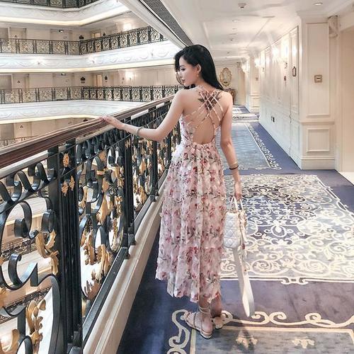 合适的礼服裙轻松赢得众人的倾慕，精致感，不俗气的美