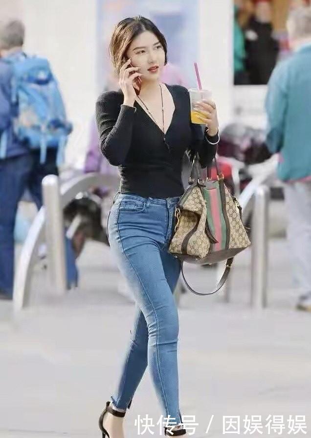 气质|牛仔裤拉长了腿部的比例,展现出曲线之美,穿出有格调的女神气质
