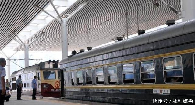  「火车站」中国“网红”火车站，站名错别字67年无人更改，小学