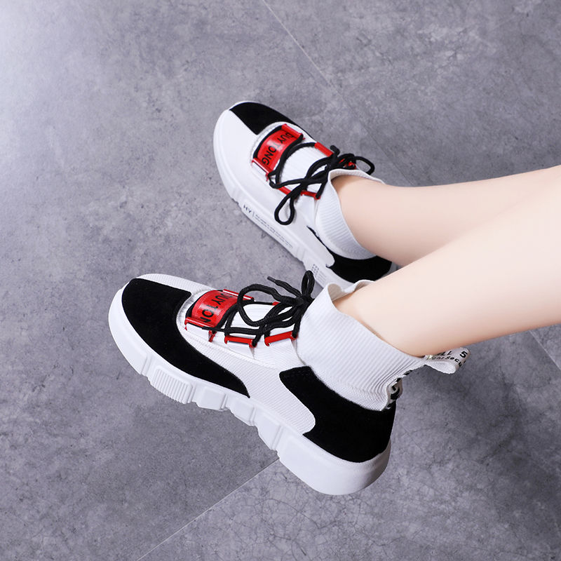 最近很流行的女鞋都在这里,潮流有范,穿出去逛街非常吸睛