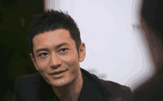 黄晓明疑似长生生物第二股东，曾发博痛斥假疫苗，当初6字真讽刺