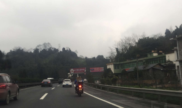 下月起，摩托车新政策实施，“摩托时代”来临？车主：等它10年了