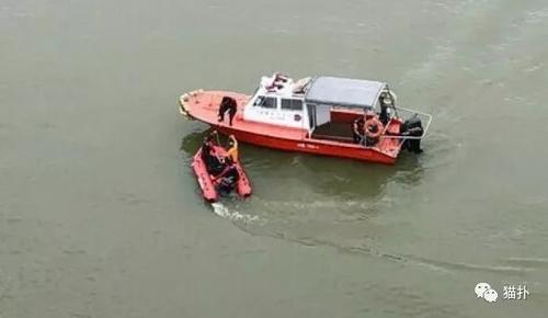 韩网红哭诉遭20名中年男猥亵拍不雅照，涉案男子跳桥自杀：我冤枉