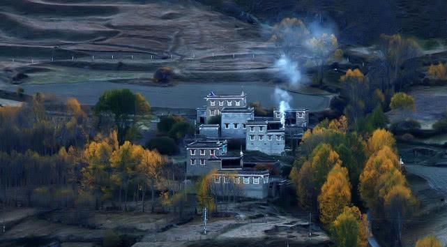 川藏线好玩，但游客们可要注意了，这几个地方不能住宿！