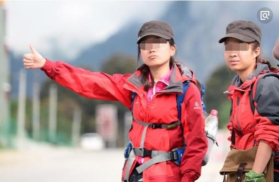 川藏线上遇到背包女司机为什么都绕着走?不是司机不厚道!