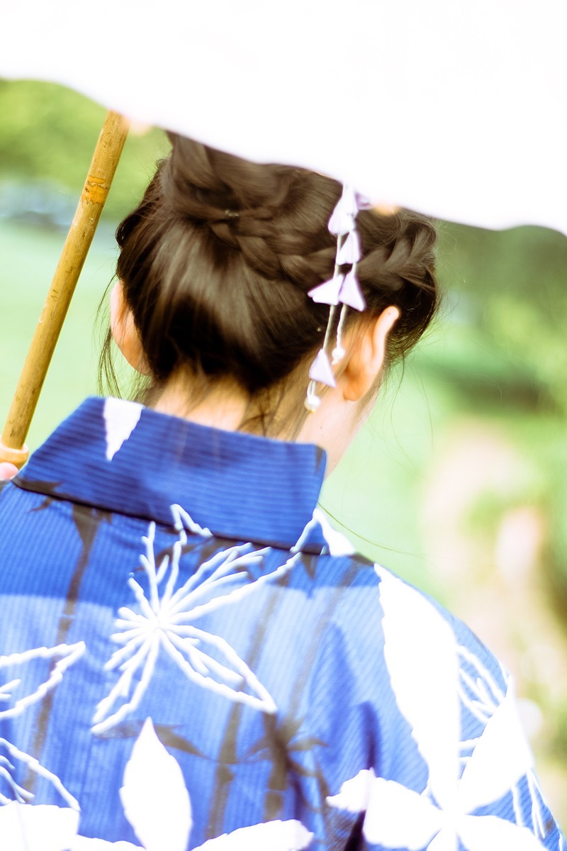 90后马尾辫美女和服写真