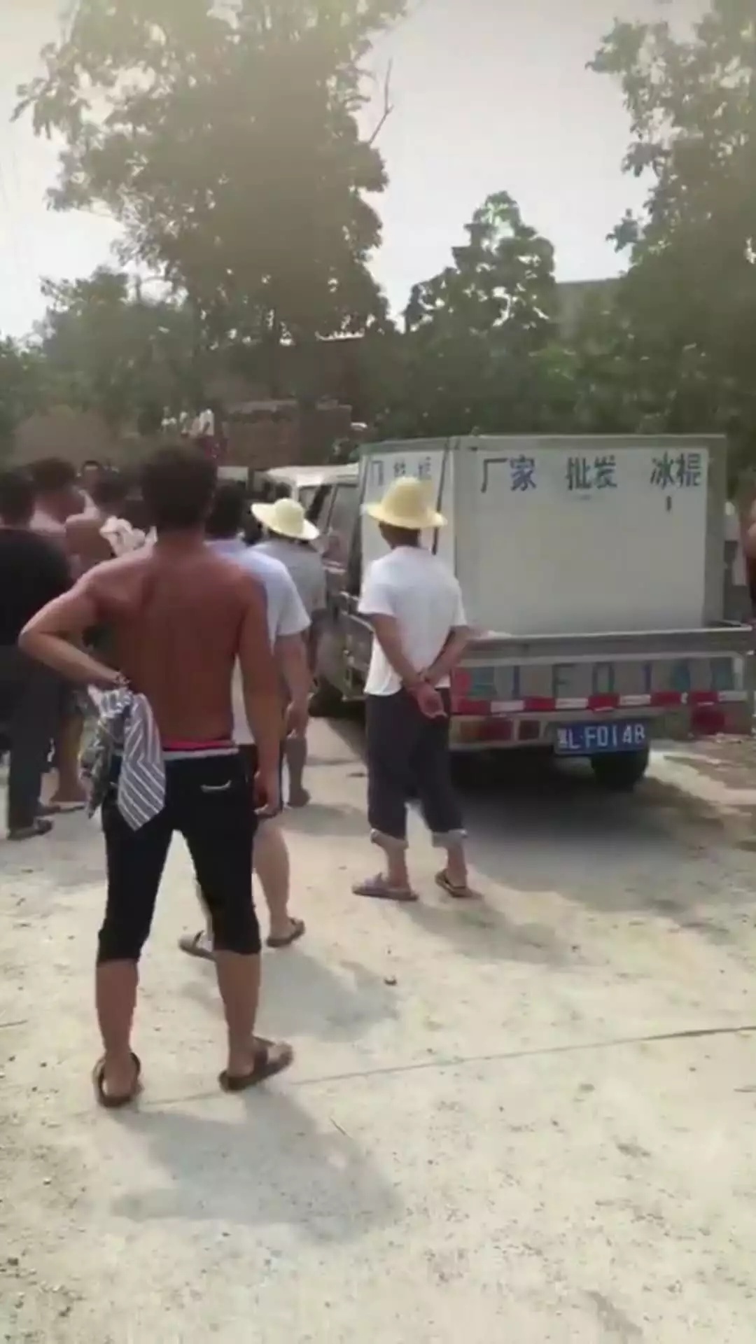 “卖冷饮车偷孩子”？ 2014年的网络谣言死灰复燃