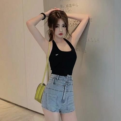 # 换作#恐怕没有她这么好看吧？，换作我穿这修身裙